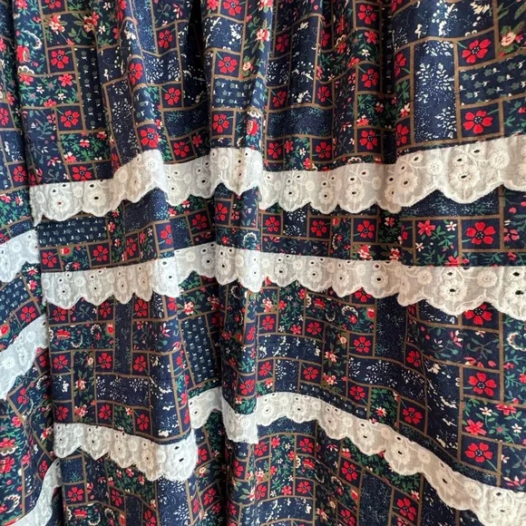 HUNTER BELL Jenkins Dress in Vintage Patchwork - Like New (XS) - Picture 12 of 15